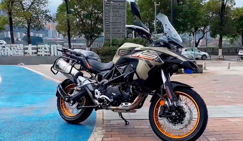 benelli trk 552