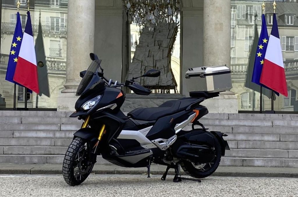 l'Élysée choisit le scooter xp400 gt