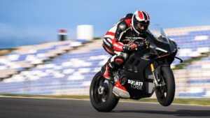 Ducati Panigale V4 SP : le retour confirmé par l’homologation américaine