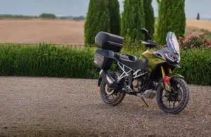 TVS RTX 300 : un trail A2 accessible dès 4 890 euros
