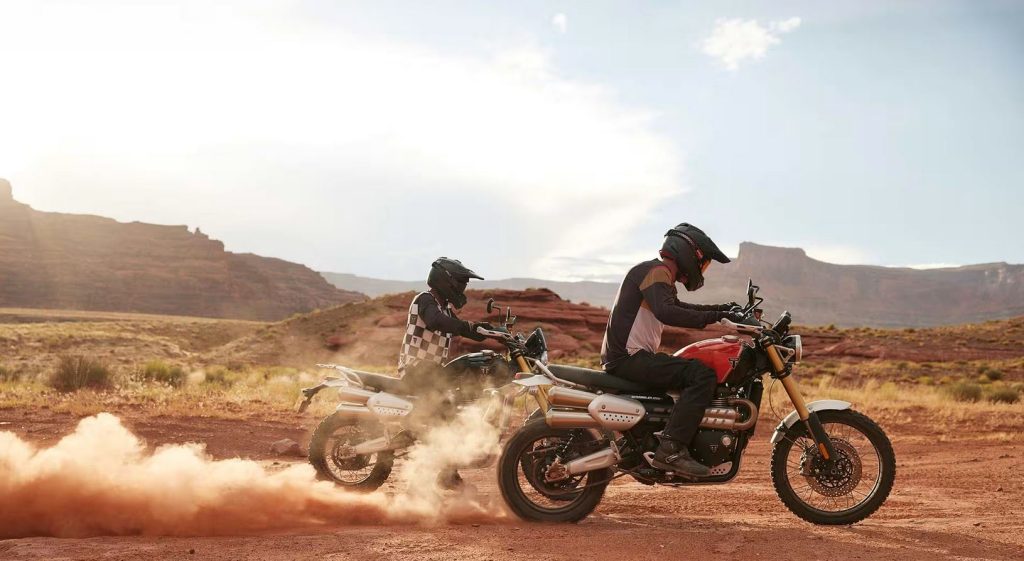 triumph bonneville scrambler 1200 et akrapovic