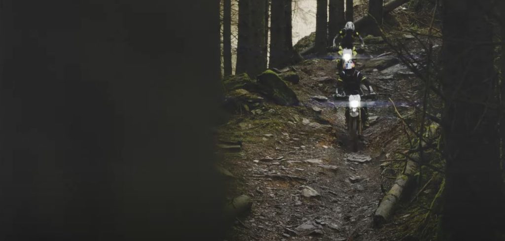 triumph dévoile les nouveaux modèles d'enduro tf 250 et tf 450