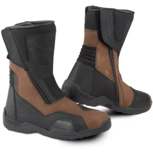 Bottes touring Macna Crewser RTX : cuir et membrane imperméable à 169,95 euros