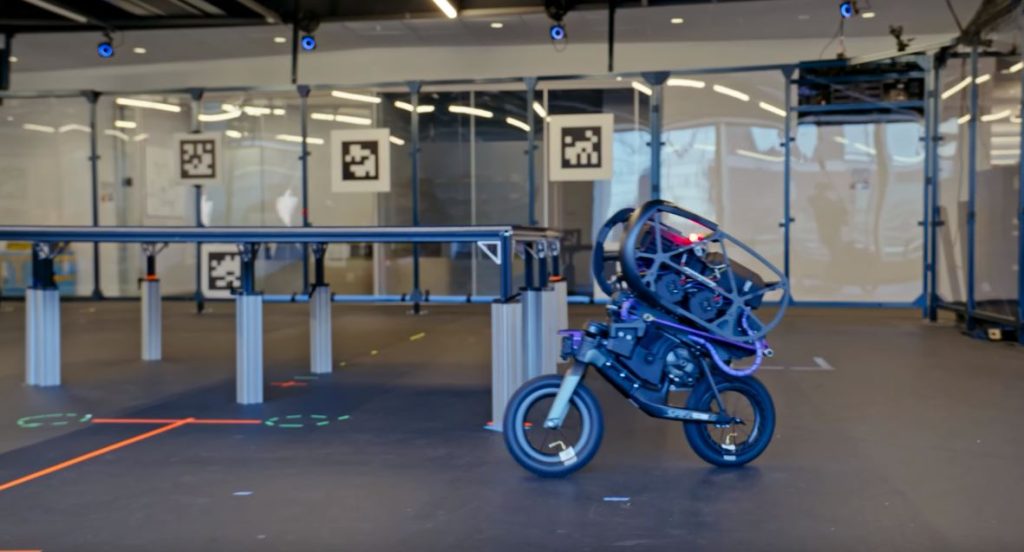 robot autonome moto